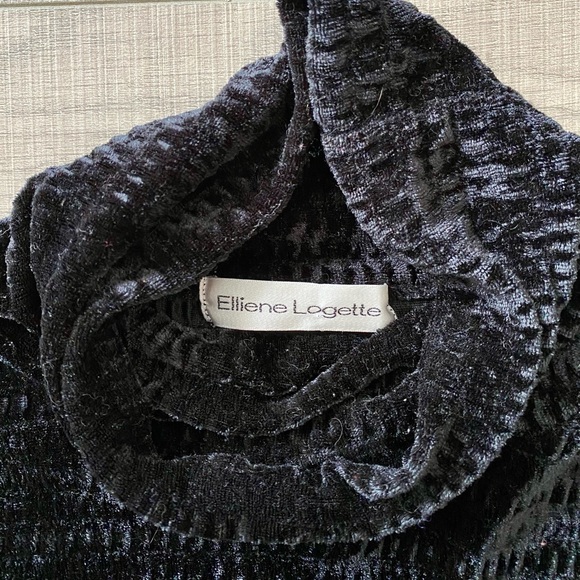 Elliene Logette velvet turtleneck - Picture 3 of 3